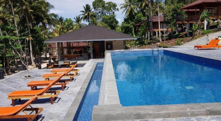 Bastianos Bangka Dive Resort Totohe Exterior photo