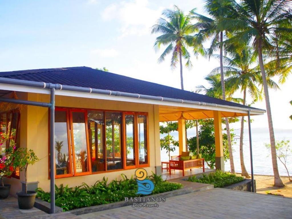 Bastianos Bangka Dive Resort Totohe Exterior photo